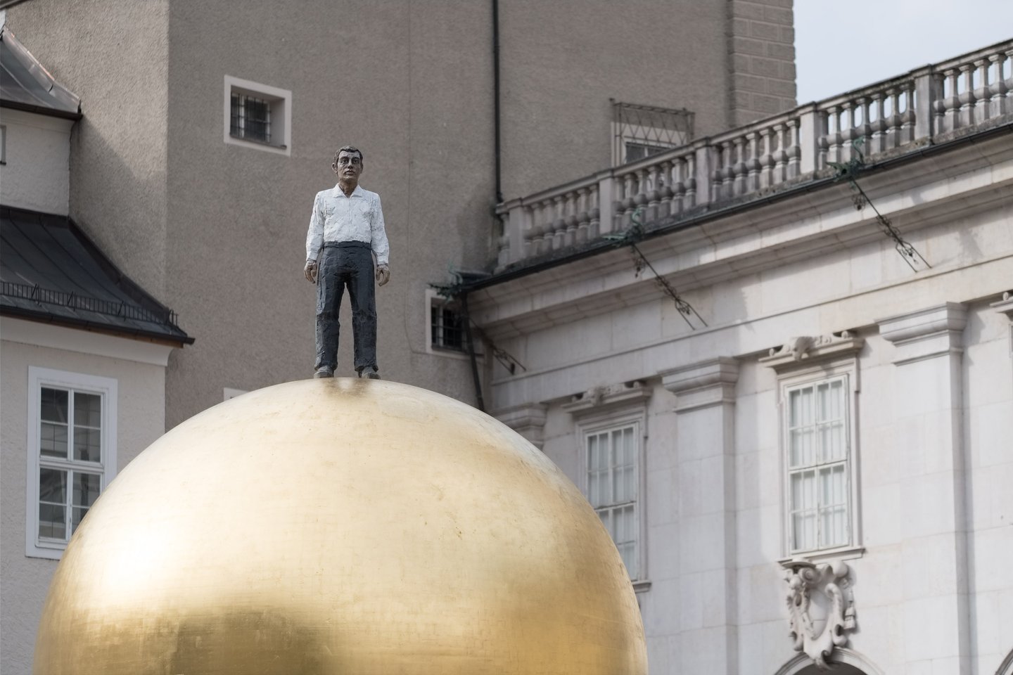 sphaera;kapitelplatz;salzburg-altstadt;salzburg-city;public-art;sculpture;landmark