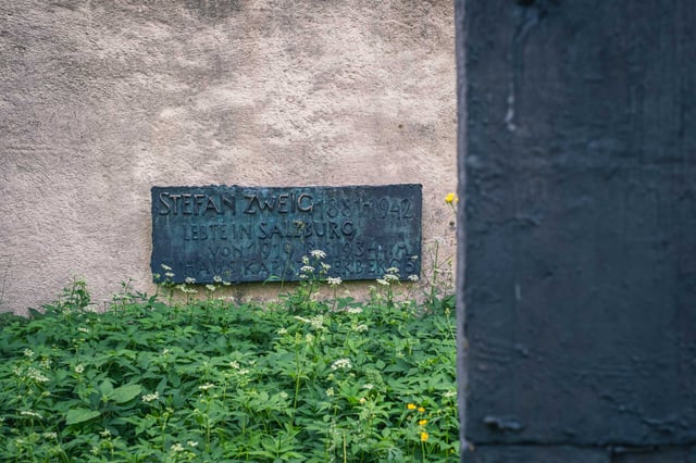 Plaque commemorating Stefan Zweig on Kapuzinerberg outside in Salzburg
